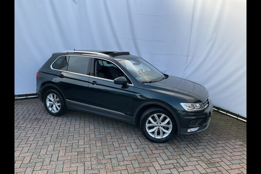 Volkswagen Tiguan 1.4 TSI ACT Highline Automaat Virtual Cock Panoramadak Navi Led Orig.NL