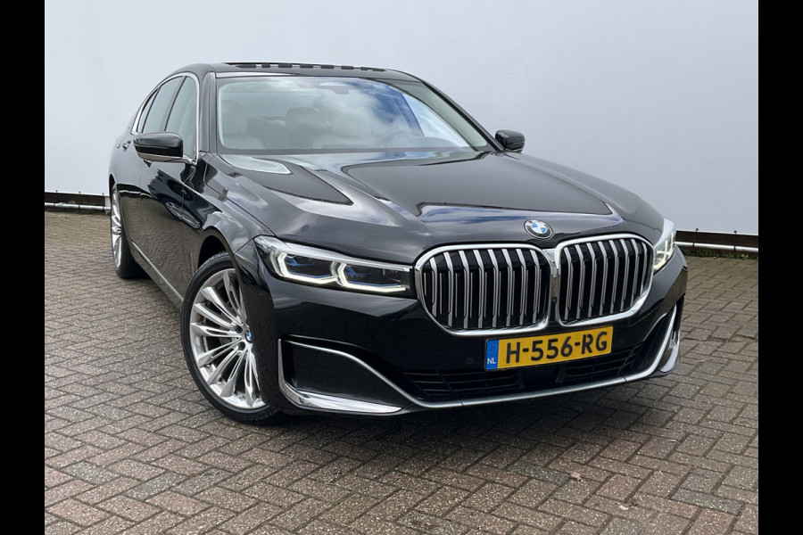 BMW 7 Serie 730d xDrive ACC Pano Softclose Vierwielbesturing High Executive HUD