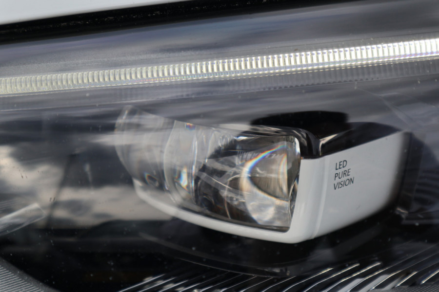 Renault MEGANE Estate 1.3 TCe 140 EDC Bose NAVI | FULL-LED | ADAPTIVE CRUISE 2de PINSTERDAG GEOPEND VAN 10:00 T/M 16:00 UUR