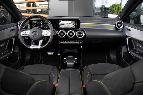 Mercedes-Benz A-Klasse A250 4MATIC AMG - Edition 1 l Panorama l Burmester l Camera l Sfeerverlichting