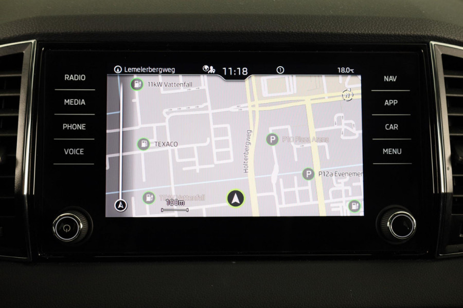 Škoda Karoq 1.5 TSI ACT Business Edition 150PK DSG (Automaat) | Digitaal dashboard | Parkeer- camera en sensoren voor en achter |