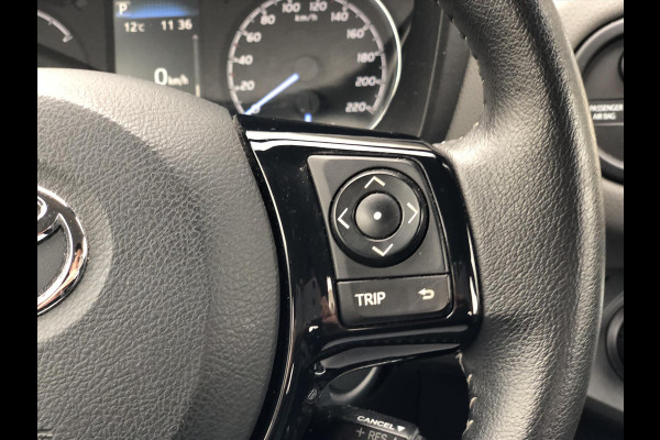 Toyota Yaris 1.5 Hybrid Aspiration Plus | Lichtmetalen velgen, Parkeercamera, Cruise control, Safety Sense, Bluetooth, Climate control