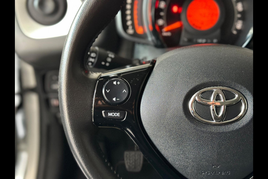 Toyota Aygo 1.0 VVT-i X-Play Limited • NL AUTO • NWE APK