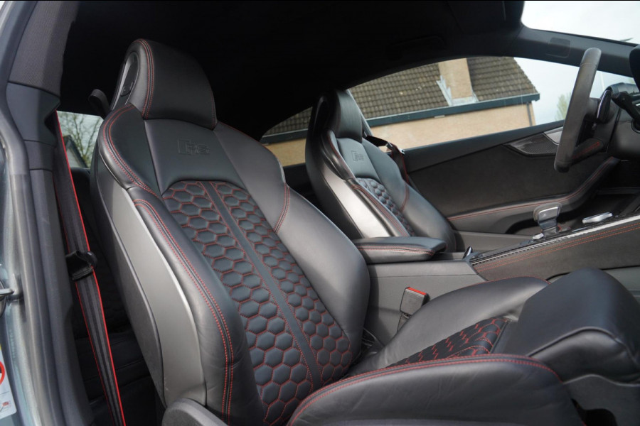 Audi RS5 Coupé 2.9 TFSI RS 5 Quattro | Keramische remmerij | Carbon binnen+buiten | Massage stoelen | HUD | Bang&Olufsen | NAP |