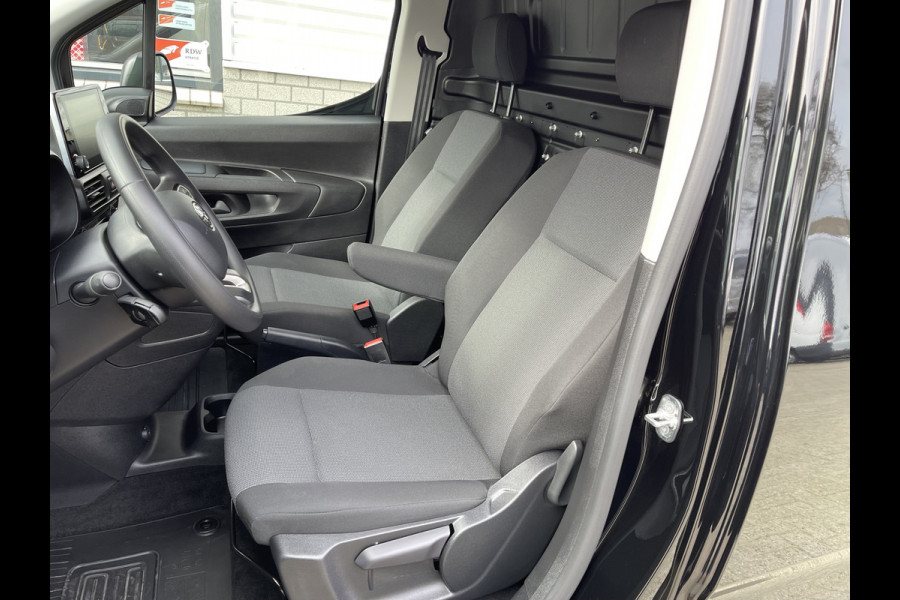 Toyota PROACE CITY 1.5 D-4D 102pk L1H1 Live / rijklaar € 18.950 ex btw / fabrieksgarantie tot 03-07-2025 ! / lease vanaf € 366 / airco / cruise / navi / zo goed als nieuw