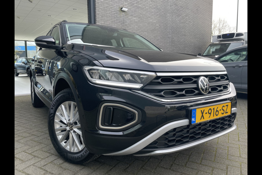 Volkswagen T-Roc 1.0 TSI Life Business (Nieuwe auto met fabrieksgarantie) Clim.control - Cruise control - ParkS-V+A - Navi - App-Connect - Radio/USB/TEL - MFL-Stuurwiel - LMV - CD+AB - Ramen E-V+A - Spiegels E-V+V - V-Stoelen VW - RS - Rijstr.S - HSA - B-Assist - L