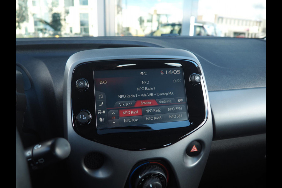 Toyota Aygo 1.0 VVT-i x-play / CarPlay / Camera / DAB / AndroidA / Bluetooth / Speedlimiter