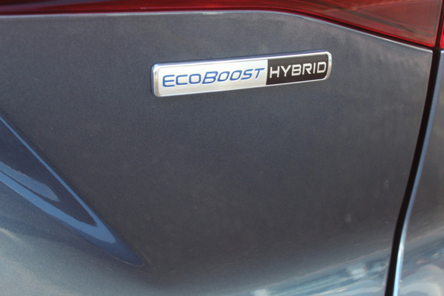 Ford FOCUS Wagon 1.0-155pk EcoBoost Mild-Hybrid Titanium. Fabrieksgarantie t/m 29-01-2027 ! SYNC 4, Volautm. airco dual,  adaptive cruise cntrl, stoel-, stuur- en voorraam verwarming, lane- en sideassist, metallic lak, LM wielen, elektr. panoramadak etc, etc.