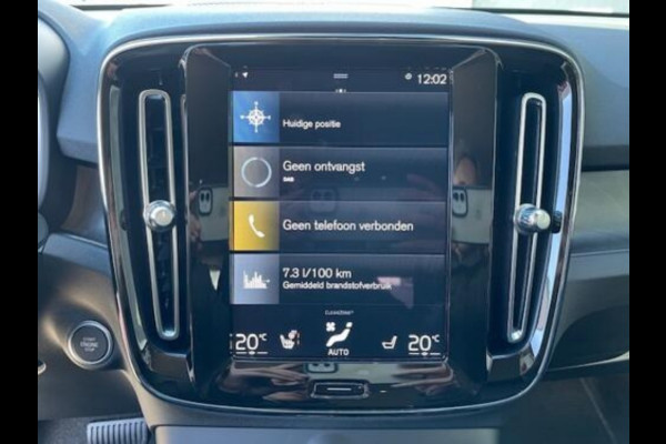 Volvo XC40 T5 Recharge PLUS DARK