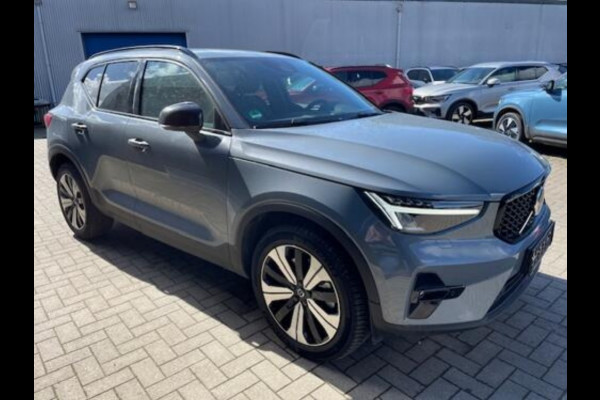 Volvo XC40 T5 Recharge PLUS DARK