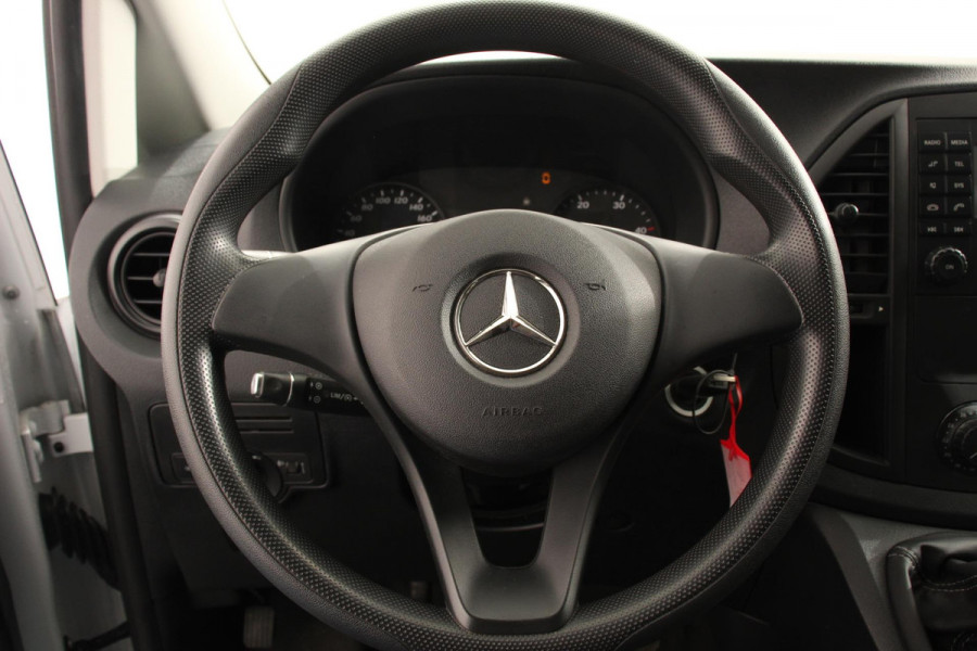 Mercedes-Benz Vito Tourer 109 BlueTec Tourer Lang 9 persoons | Airco | Cruise Control | Hill Assist | Vergrote brandstoftank | Ureumtank (AdBlue): 24 | Warmtewerend glas