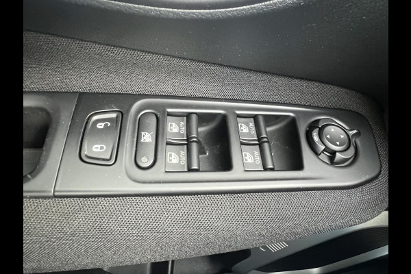 Jeep Renegade 1.0T-e Limited Carplay Climate Cruise Dab radio Stoelverwarming Keyless Parksensors