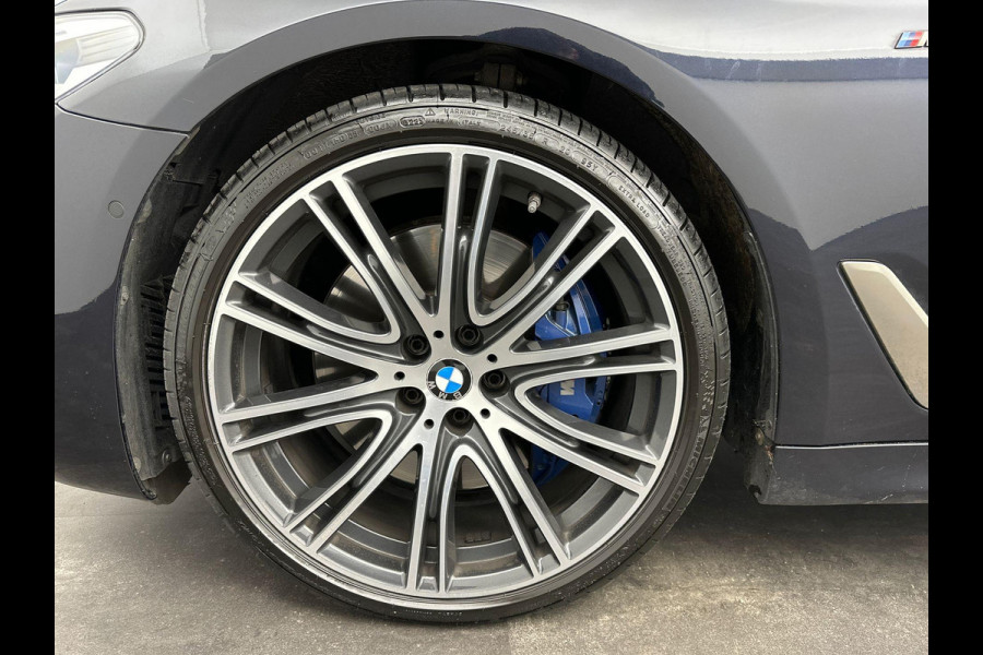 BMW 5 Serie M550i xDrive High Executive B&W Stoelkoeling 360 ACC Soft