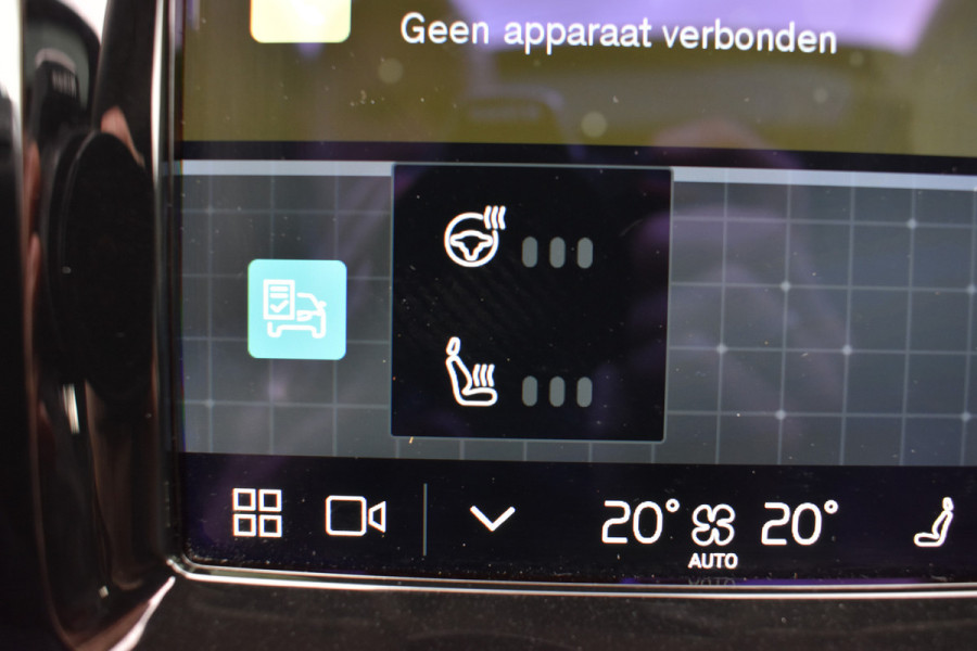 Volvo XC60 Recharge T6 AWD 350PK Plus Dark | BLIS | ACC | 19"LMV | Camera | Leder | Stoelverwarming | Panoramadak |