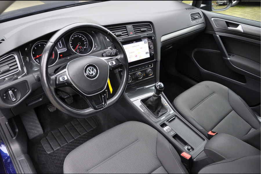 Volkswagen GOLF Variant 1.5 TSI Comfortline Business | PANO | NAVI | CAMERA | TREKHAAK |