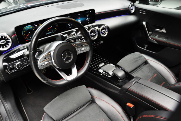 Mercedes-Benz A-Klasse 220 Premium | PANO | BURMESTER | AMBIENT | AMG |