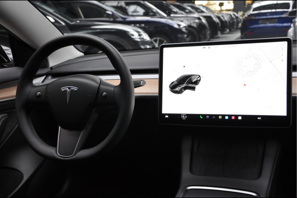 Tesla Model 3 RWD 60 kWh | Autopilot | ACC | Lane | Blindspot | Stuurverwarming |