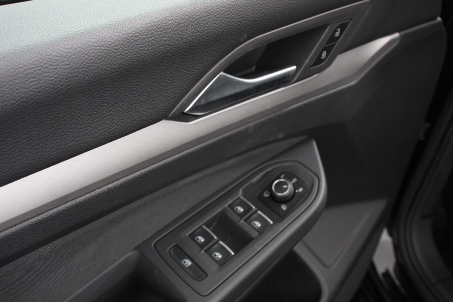 Volkswagen GOLF Variant 1.0 eTSI 110pk DSG Life | Navigatie | Climate Control | Camera | Parkeer Sensoren | Adaptive Cruise Control | Virtual Cockpit | Led | Winterpakket