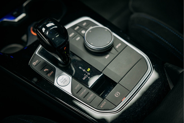 BMW 2 Serie Gran Coupé M235i xDrive High Executive | M Aerodynamica | Head-up Display | ACC | Panoramadak |