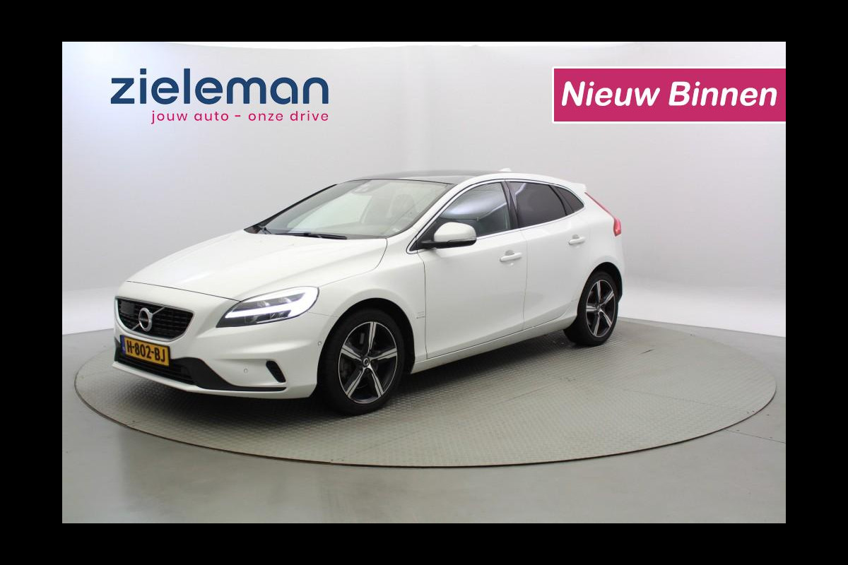 Volvo V40 1.5 T3 R-Design Automaat - Panorama, BLIS, H-K HiFi