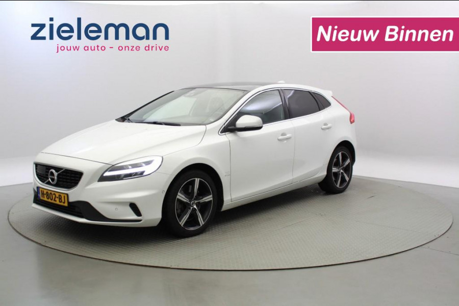 Volvo V40 1.5 T3 R-Design Automaat - Panorama, BLIS, H-K HiFi