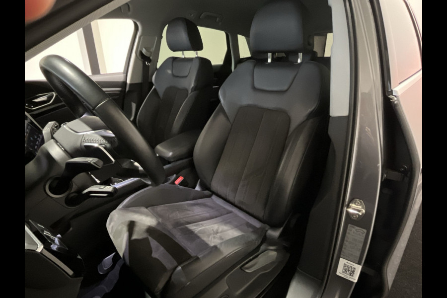 Audi e-tron 50 quattro Launch edition 71 kWh | Luxe uiterlijk met sportieve velgen | Heerlijke stoelen en genoeg ruimte achterin