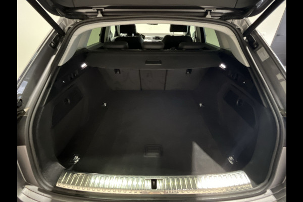 Audi e-tron 50 quattro Launch edition 71 kWh | Luxe uiterlijk met sportieve velgen | Heerlijke stoelen en genoeg ruimte achterin