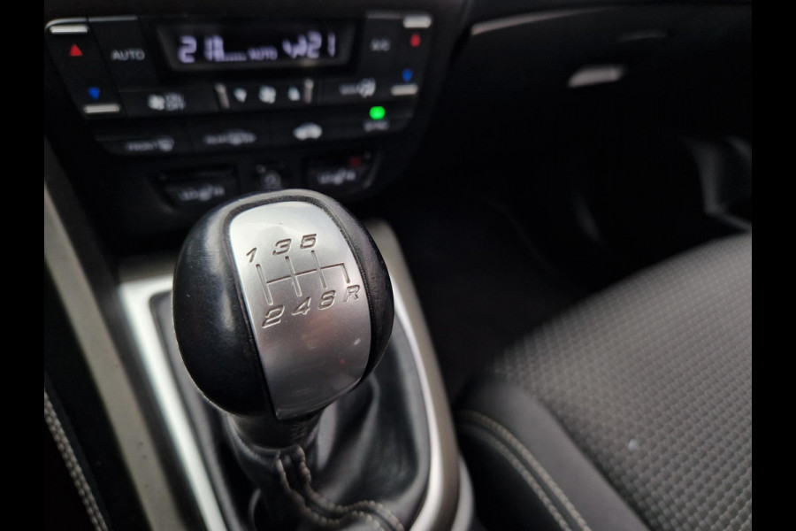 Honda Civic 1.8 Lifestyle | Trekhaak | Camera | Clima | Stoelverwarming | Navi | LED | BSD |