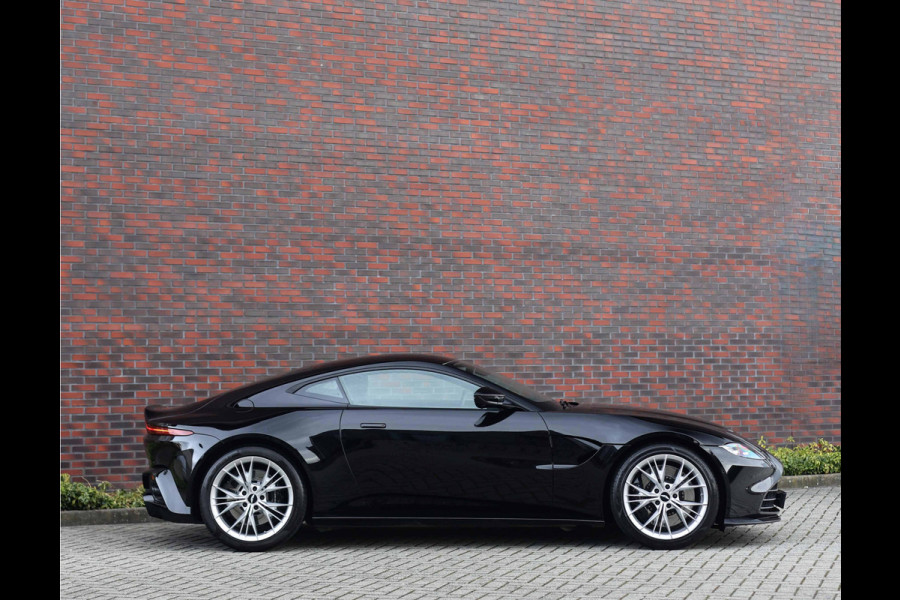 Aston Martin Vantage 4.0 V8 *Classic Design*First Owner*Full Specification*