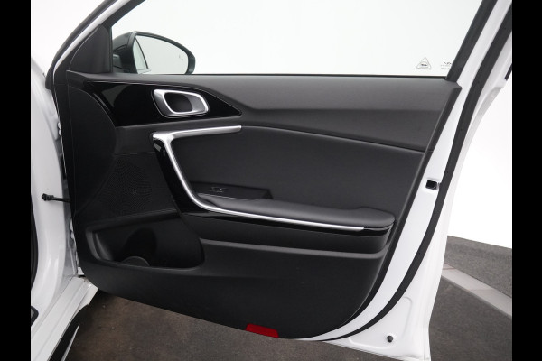 Kia ProCeed 1.5 T-GDi GT-Line 160pk. Automaat - LED Koplampen - Adaptief Cruise Control - Navigatie- Climate Control - Apple/Android Carplay - Fabrieksgraantie Tot 2030