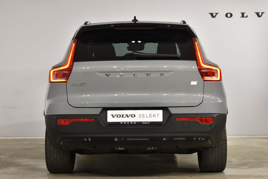Volvo XC40 Single Motor Longe Range Plus 82 kWh / Leder Alcantara / Google / 20'' velgen / Donker glas / Trekhaak