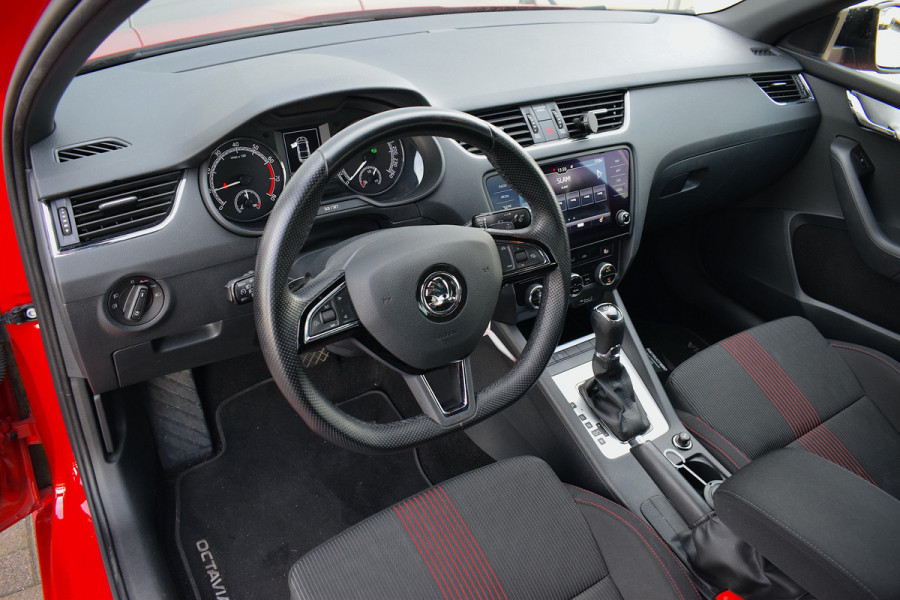 Škoda Octavia 1.5 TSI Greentech Sport Business | Apple CarPlay | Stoelverw. | DSG | Climate