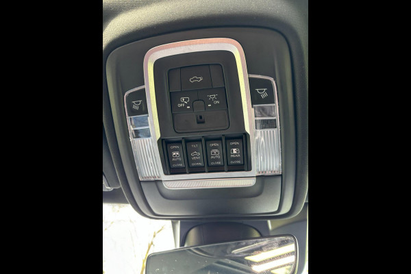 Dodge Ram 1500 5.7 V8 4x4 Crew Cab Limited Alle optie's!