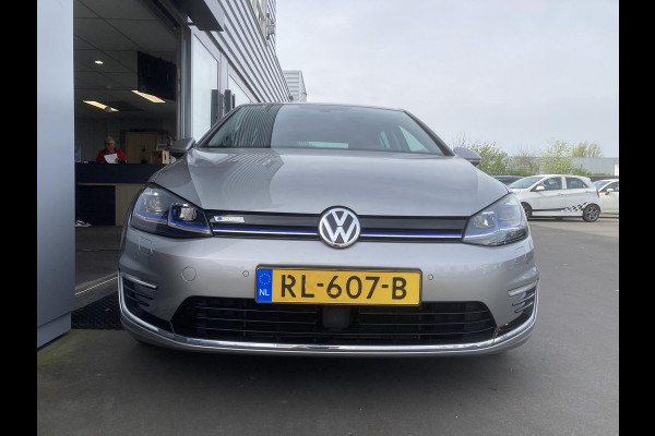 Volkswagen e-Golf e-Golf