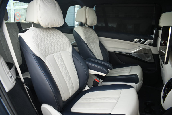 BMW X7 xDrive40i 340pk 6p Skylounge B&W 2xTV Exe-DrivePro Massage Soft-close