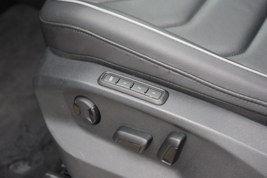 Volkswagen Tiguan 1.5 TSI 150 PK Automaat Elegance, LED, Panoramadak, Leder, Camera, Adaptieve Cruise Control