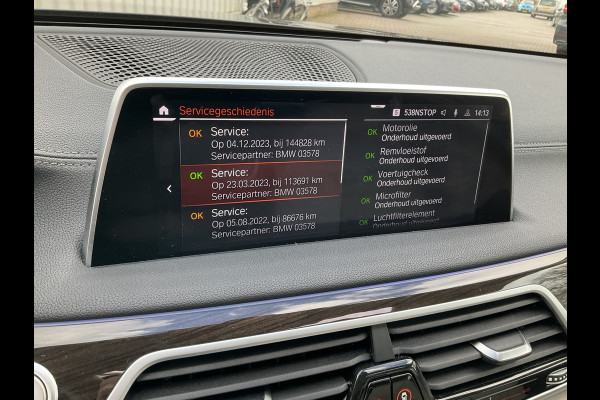 BMW 7 Serie 730d xDrive ACC Pano Softclose Vierwielbesturing High Executive HUD