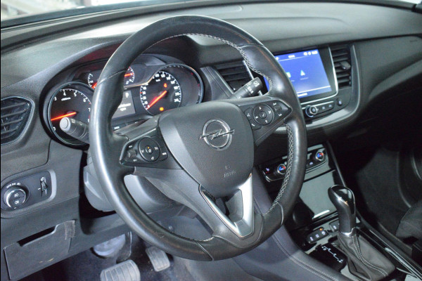Opel Grandland X 1.2 Turbo Innovation | AUTOMAAT | PANORAMADAK | TREKHAAK | NAVIGATIE | CARPLAY | PARKEERSENSOREN | WINTERPAKKET | E.C.C. | 86.113km