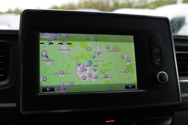 Renault Master 2.3 dCi 135pk L2 H2 Airco Navigatie Camera Trekhaak