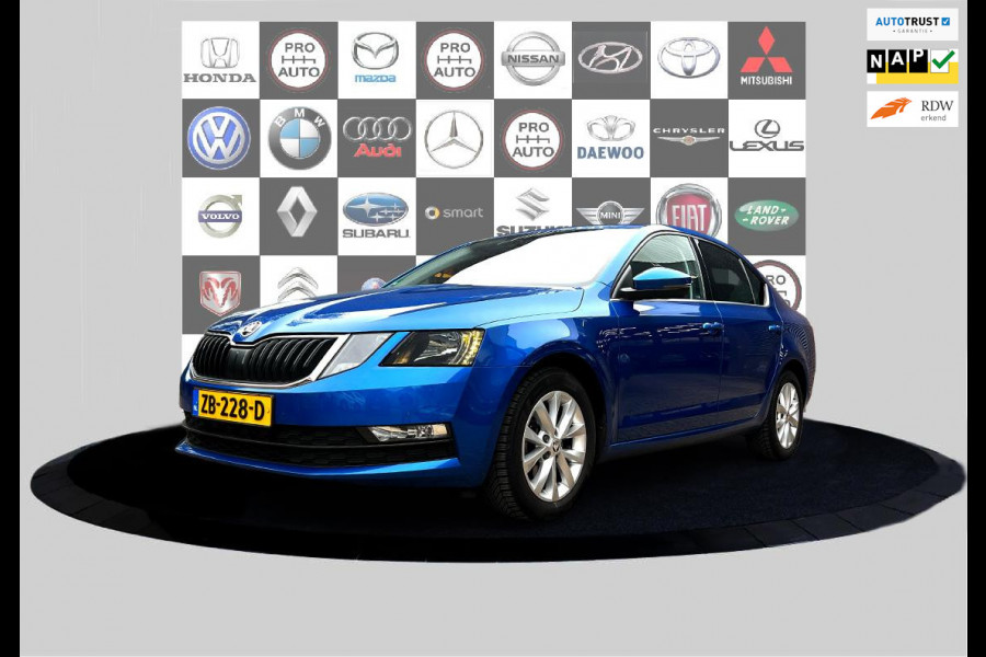 Škoda Octavia 1.0 TSI Greentech Ambition Business Carplay_Cruise_Navi_ACC