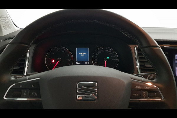 Seat Ateca 1.5 TSI DSG Style | Navigatie | Climate control | Trekhaak | Electrisch bedienbare achterklep | Parkeer sensoren