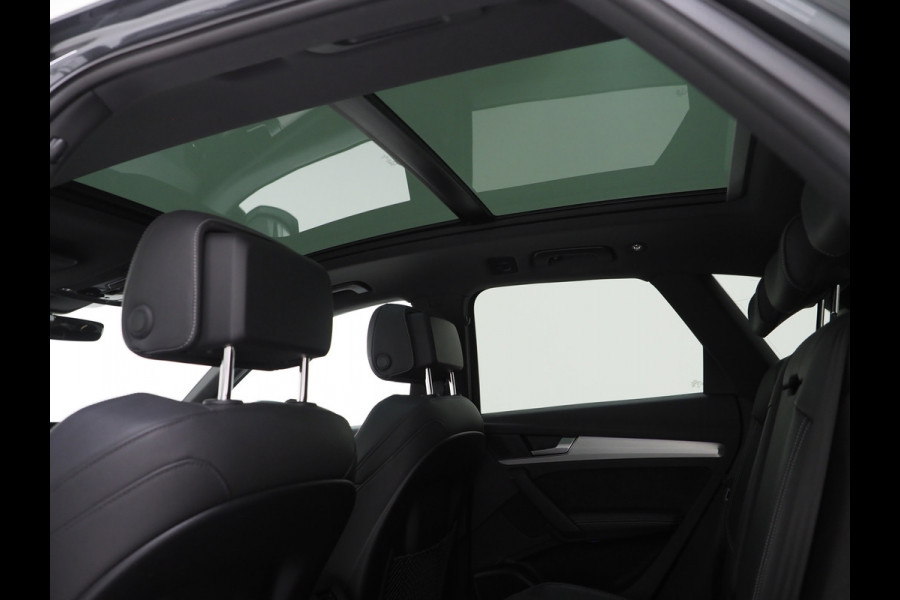 Audi Q5 55 TFSIe quattro Competition | Panoramadak | Luchtvering | B&O | Virtual | Massage | Adaptive Cruise | Trekhaak
