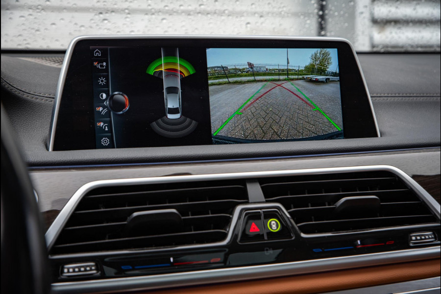 BMW 7 Serie 730Ld xDrive High Executive Digital display 20"L.M. Leder Schuif/kantel Pano Stoelverw. Stoelvent.