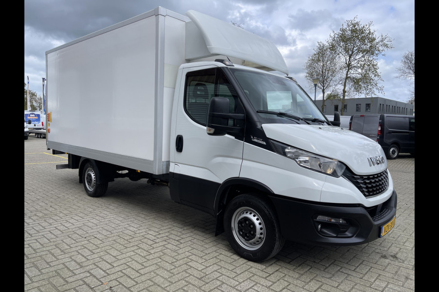 Iveco Daily 35S14 2.3 Himatic automaat 140pk / vaste prijs rijklaar € 30.950 ex btw / lease vanaf € 554 / cruise en climate control / 2 x comfort stoel / bakwagen met Zepro laadklep ! / 1110 kg netto laadvermogen / afmetingen lang 410 cm breed 210 cm hoog 200 cm