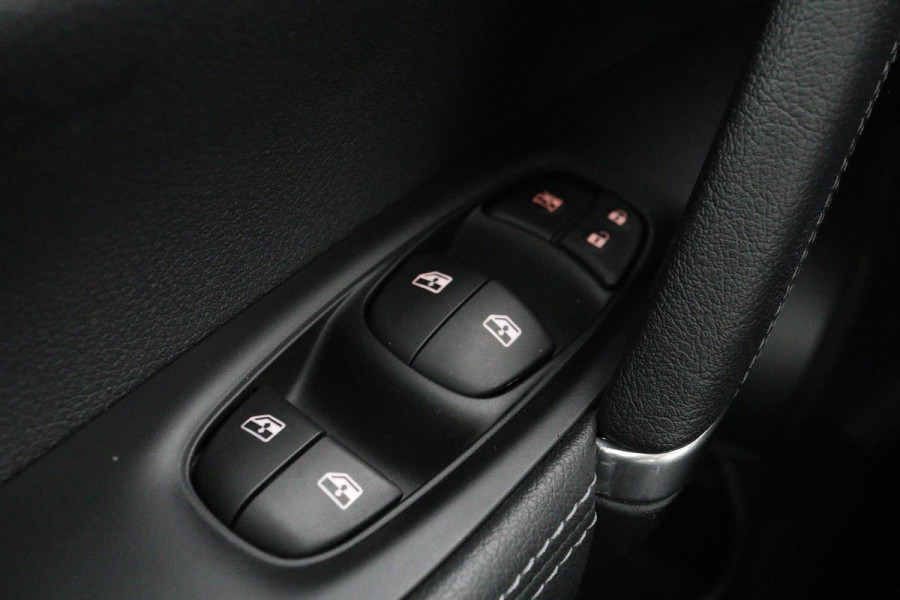 Nissan QASHQAI 1.3 DIG-T Tekna | Automaat | Panoramadak | Stoelverwarming | Carplay | Adaptive cruise | Full LED | Navigatie | 360 camera | Keyless | Dodehoek detectie | Park Assist