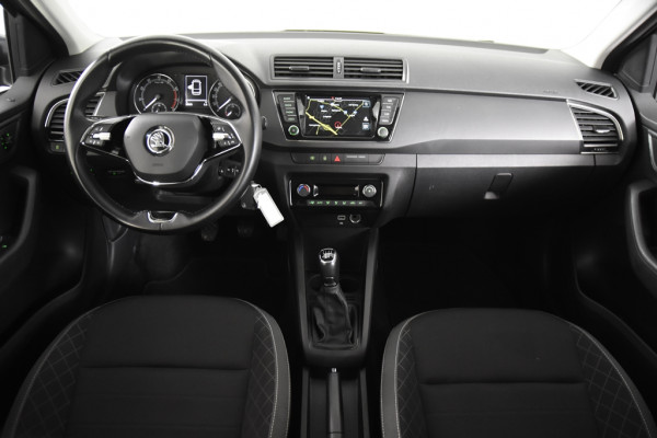 Škoda Fabia 1.0 TSI Ambition *Navigatie*Park assist*