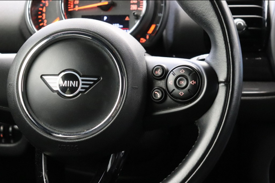 MINI Clubman 1.5 Business Edition Automaat - Navi