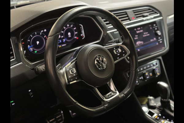 Volkswagen Tiguan 2.0 TSI 4Motion Highline Business R | 230 PK | Pano | HUD| Trekhaak