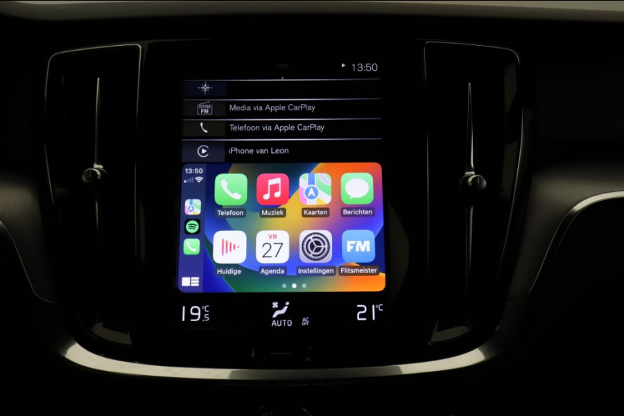 Volvo V60 2.0 D4 Momentum Automaat - Carplay, LED, Digital Cockpit