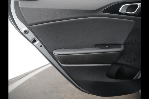 Kia Ceed Sportswagon 1.0 T-GDi DynamicPlusLine - Navigatie - Cruise Control - Climate Control - Apple/Android Carplay - Stoel/Stuur Verwarming - Fabrieksgarantie Tot 2029